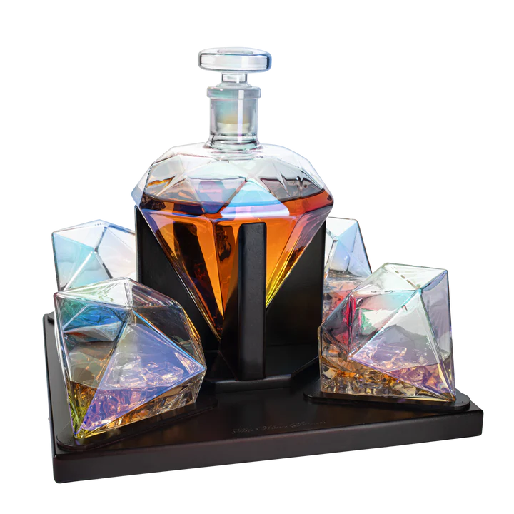 Diamond Whiskey and Wine Decanter 750ml With 4 Diamond Glasses